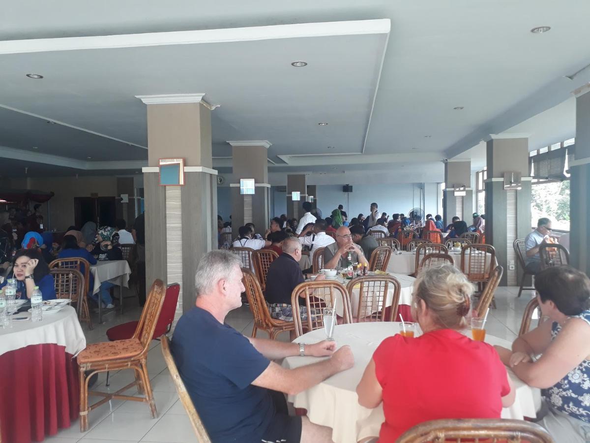 Bukit Kenari Hotel & Restaurant Parepare Kültér fotó