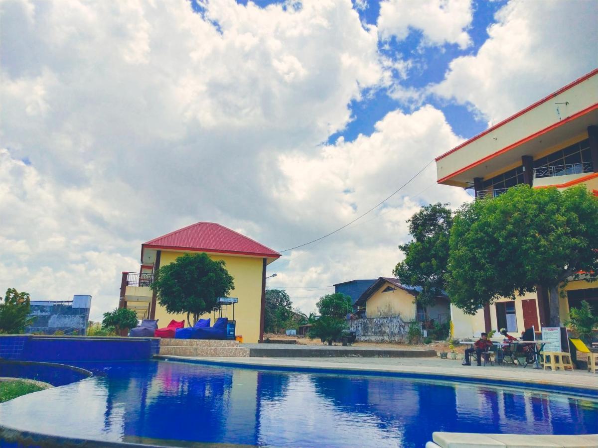 Bukit Kenari Hotel & Restaurant Parepare Kültér fotó