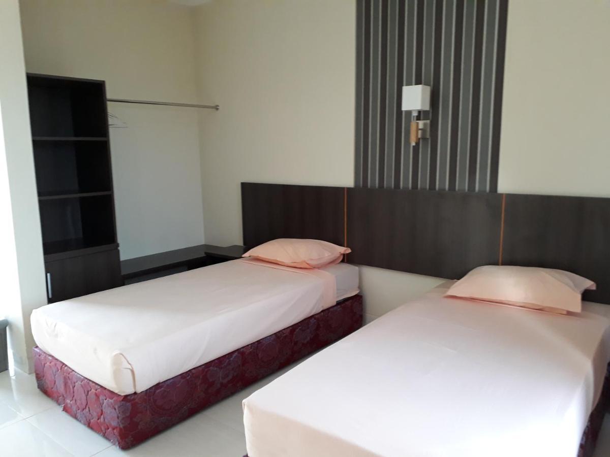 Bukit Kenari Hotel & Restaurant Parepare Kültér fotó